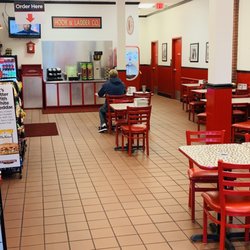 Firehouse Subs - Inside