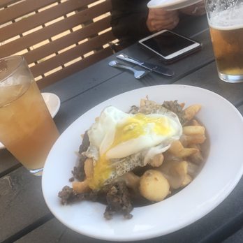 Stuckos Pub Grill - Pubs Near Me - Marquette, Michigan