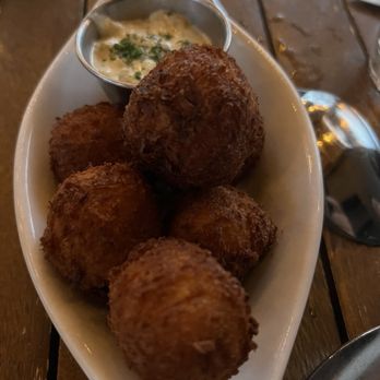 Estelle - Wine Bars Near Me - Saint Paul, Minnesota
