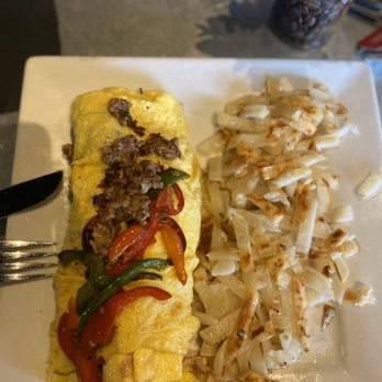 Toast - Omelette with bell peppers and sausage - Breakfast & Brunch Near Me - Temecula, California