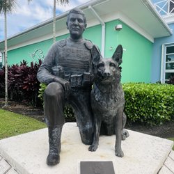 K9 Memorial Statue
