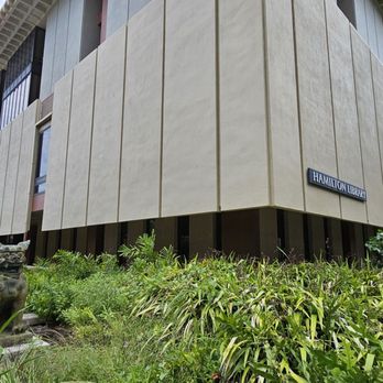 Hamilton Library - There are two Okinawan Shisa dog statues along the path... here's one of them - Libraries Near Me - Honolulu, Hawaii