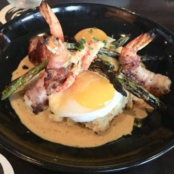 Foxhole Culinary Tavern - New American Near Me - Austin, Texas