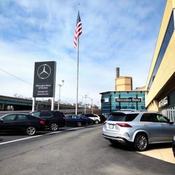 Stamford Towing - Mercedes Boston We do Long distance towing.
