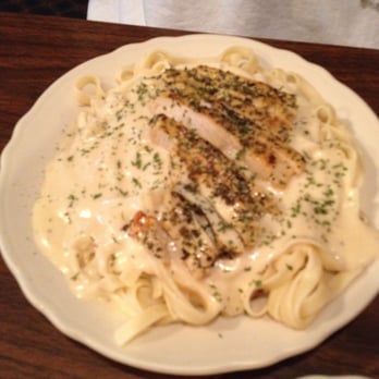 Papa Dante's Restaurant - Chicken Fettuccine Alfredo - Italian Near Me - Converse, Texas Papa Dante's Restaurant - Chicken Fettuccine Alfredo - Italian Near Me - Converse, Texas