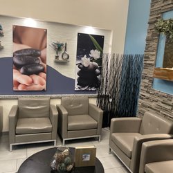 Hand & Stone Massage and Facial Spa