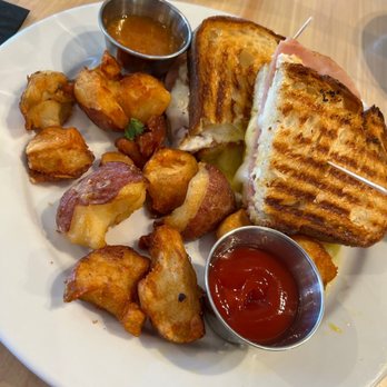 Madi - Breakfast Sammy - Breakfast & Brunch Near Me - San Diego, California
