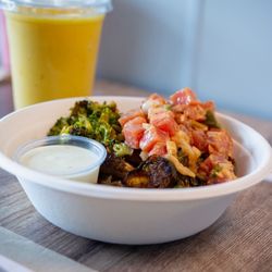Mahana Fresh - Sushi grade ahi tuna for the perfect pescatarian bowl.