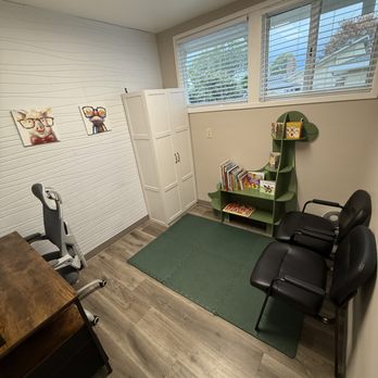 Salinas Valley Speech Pathology - pediatric room - Speech Therapists Near Me - Salinas, California Salinas Valley Speech Pathology - pediatric room - Speech Therapists Near Me - Salinas, California