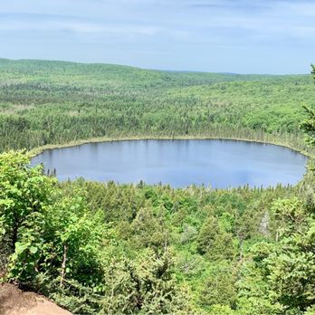 Oberg Mountain Trail - Towards the end of hike, this is Oberg Lake. - Hiking Near Me - Tofte, Minnesota