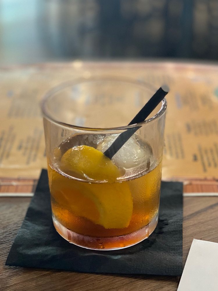 THE TIKI TAVERN 87 Photos & 68 Reviews 201 Main St, Safety Harbor