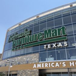 Nebraska Furniture Mart - Dallas-Fort Worth Store - Outside
