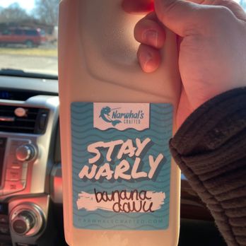 Narwhal's Crafted - Banana Dave 64 Oz for our Super Bowl Party! - Cocktail Bars Near Me - St Charles, Missouri