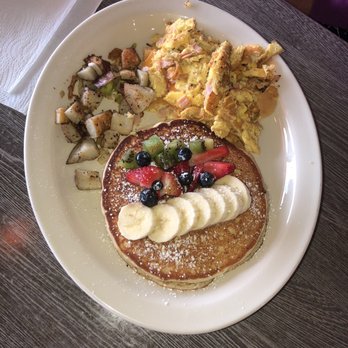 Al Fresco Bistro - Brunch Breakfast with pancakes - Breakfast & Brunch Near Me - Carolina, Puerto Rico