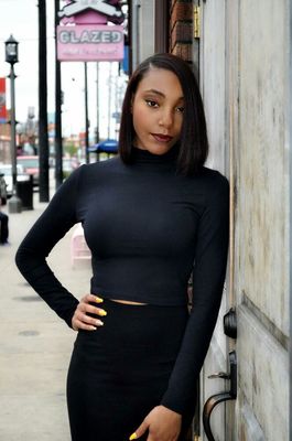 Thirteen03 The Salon