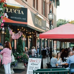 Lucia Ristorante / Winchester - Socially distanced patio seating (Fall 2020)