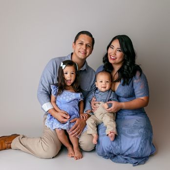 Barbara Moser Photography - Family Photo Session at Barbara's Studio - Session Photography Near Me Barbara Moser Photography - Family Photo Session at Barbara's Studio - Session Photography Near Me