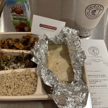 Chipotle Mexican Grill - $5.99 Kids Building your own Chicken taco {8/6/2025} - Fast Food Near Me - San Francisco, California Chipotle Mexican Grill - $5.99 Kids Building your own Chicken taco {8/6/2025} - Fast Food Near Me - San Francisco, California