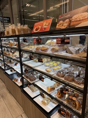 85C Bakery Cafe - Sherman Oaks by null