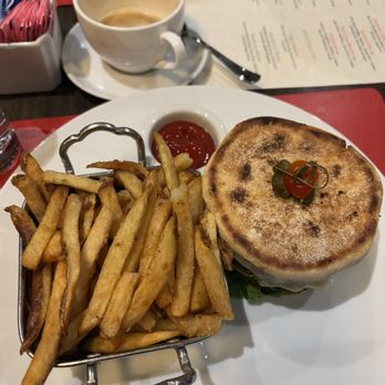 David Burke Tavern - Tavern Cheeseburger - Steakhouses Near Me - New York, New York David Burke Tavern - Tavern Cheeseburger - Steakhouses Near Me - New York, New York