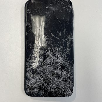 iFixandRepair - Iphone 13 crack screen - Mobile Phone Repair Near Me - Woodstock, Illinois iFixandRepair - Iphone 13 crack screen - Mobile Phone Repair Near Me - Woodstock, Illinois