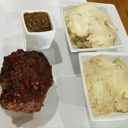 Brick Alley Tavern - Meatloaf and mashed twice with gravy