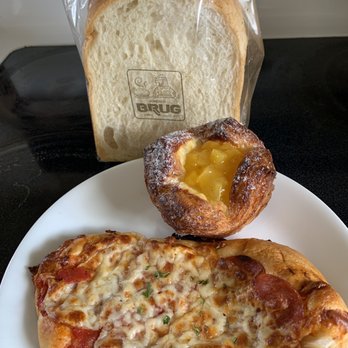 Brug Bakery - Kahala - Pepperoni focaccia, mango danish, 1/3 loaf bread - Desserts Near Me - Honolulu, Hawaii Brug Bakery - Kahala - Pepperoni focaccia, mango danish, 1/3 loaf bread - Desserts Near Me - Honolulu, Hawaii