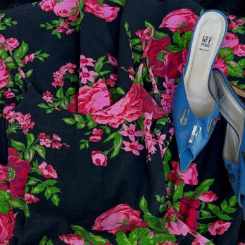 Betsey Johnson - Famous floral print - 12/16/2025 - Women's Clothing Near Me - Deer Park, New York Betsey Johnson - Famous floral print - 12/16/2025 - Women's Clothing Near Me - Deer Park, New York