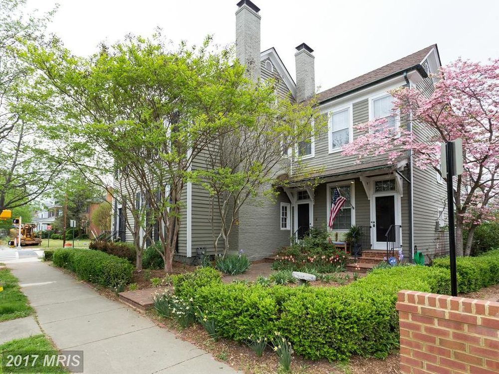 TITLE PROFESSIONALS Updated September 2024 1015 Prince Edward St