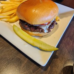 Kentucky Ale Taproom - Burger and fries