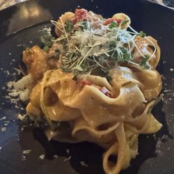 Pinokkio Pizzeria Resto Bar - Shrimp diavalo