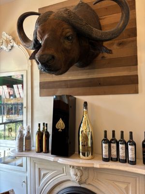 The Tavern at Rainbow Row by null