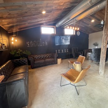 Treaty Oak Distilling - Distilleries Near Me - Dripping Springs, Texas Treaty Oak Distilling - Distilleries Near Me - Dripping Springs, Texas