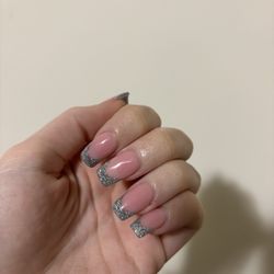 Luxor Nails Spa - Silver French tips.