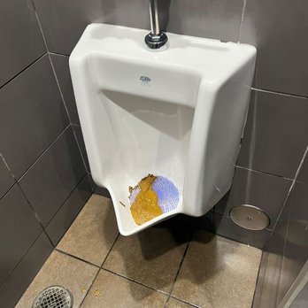 McDonald's - People dont know where to poop in this mcdonalds - Fast Food Near Me - Hialeah, Florida McDonald's - People dont know where to poop in this mcdonalds - Fast Food Near Me - Hialeah, Florida