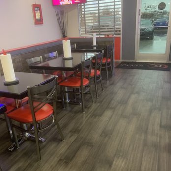 KEEKS Eggrolls & Wings - Inside - Asian Fusion Near Me - Keller, Texas