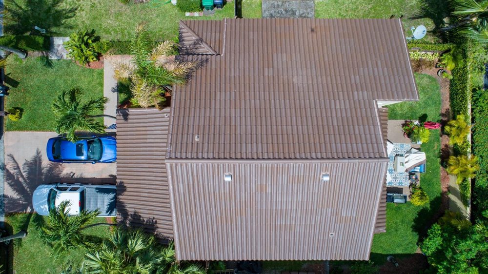 Slide of DM Roofing Company