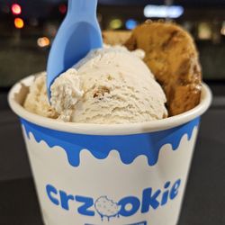 Crzookie - Salted Caramel Cookie with Cookie Butter ice cream.