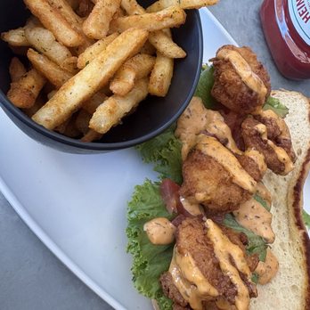 The 5 Spot - Shrimp po'boy - American Near Me - Savannah, Georgia