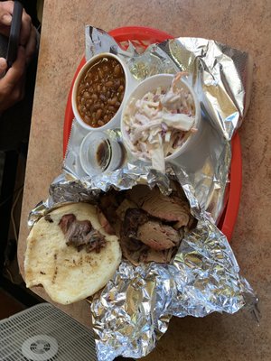 White House Tavern by null