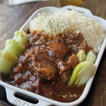 Neighbourhood Cafe - braised beef brisket rice - Breakfast & Brunch Near Me - Richmond Hill, Ontario Neighbourhood Cafe - braised beef brisket rice - Breakfast & Brunch Near Me - Richmond Hill, Ontario