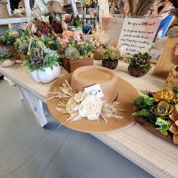 Common Dwellings - Florists Near Me - Bentonville, Arkansas