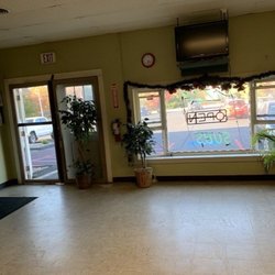 Nona's Pizza - It is clen