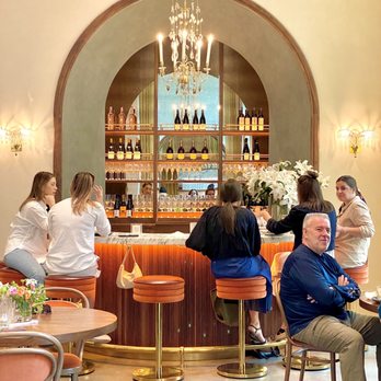Le Bon Nosh - Gorgeous - Cafes Near Me - Atlanta, Georgia Le Bon Nosh - Gorgeous - Cafes Near Me - Atlanta, Georgia