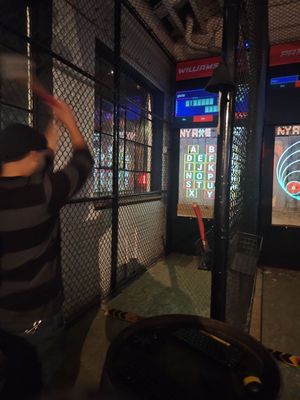 NY Axe Throwing Range - Brooklyn by null