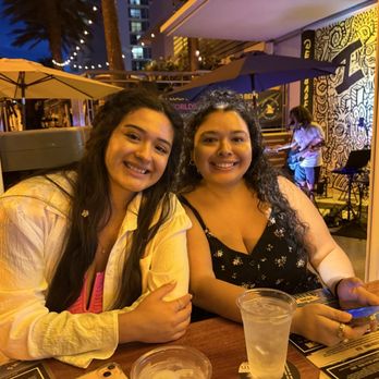 Badfins Food + Brew - Live music and the Ladies - New American Near Me - Clearwater, Florida