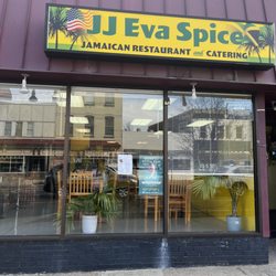 JJ Eva Spice - Outside