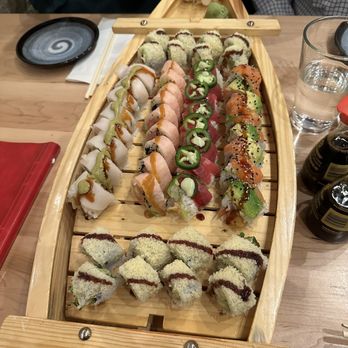 Billy Sushi - Japanese Near Me - Minneapolis, Minnesota