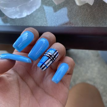 Luxe Nails And Spa - Nail Salons Near Me - Modesto, California