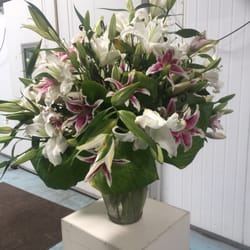 Mayesh Wholesale Florist